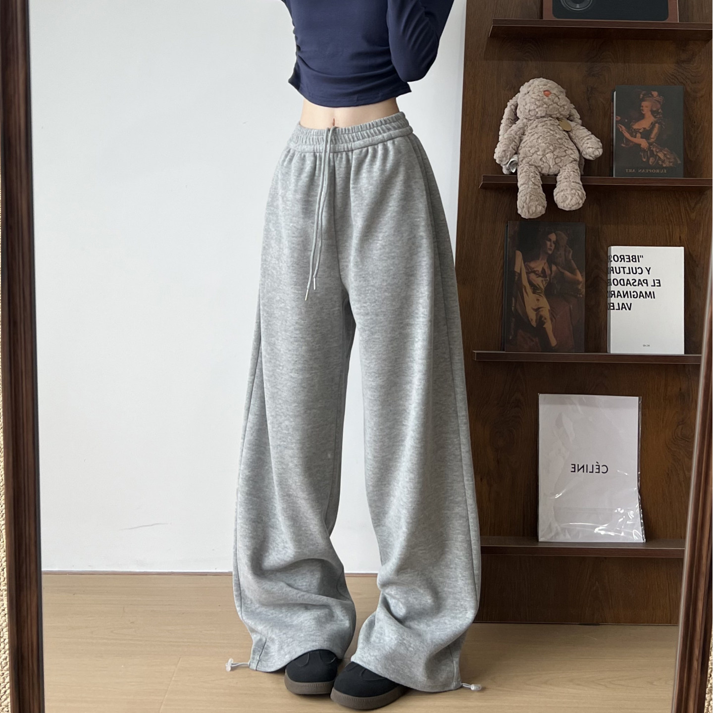 灰色卫裤女秋季2026新款束脚直筒阔腿裤高腰垂感宽松美式运动裤子