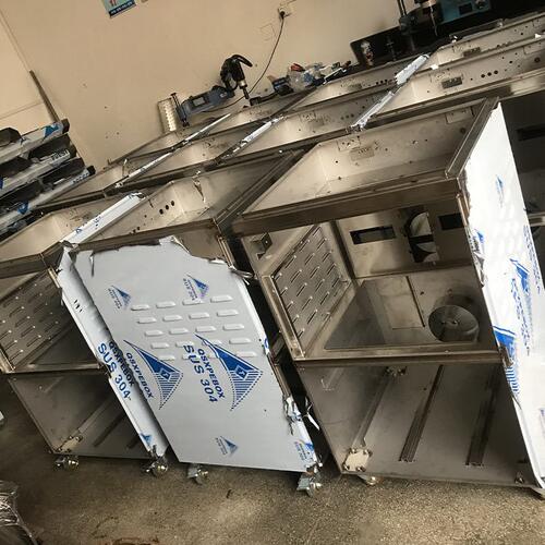 甄选深圳不锈钢机箱机柜激光切割加工数控冲孔加工剪折弯加工钣金