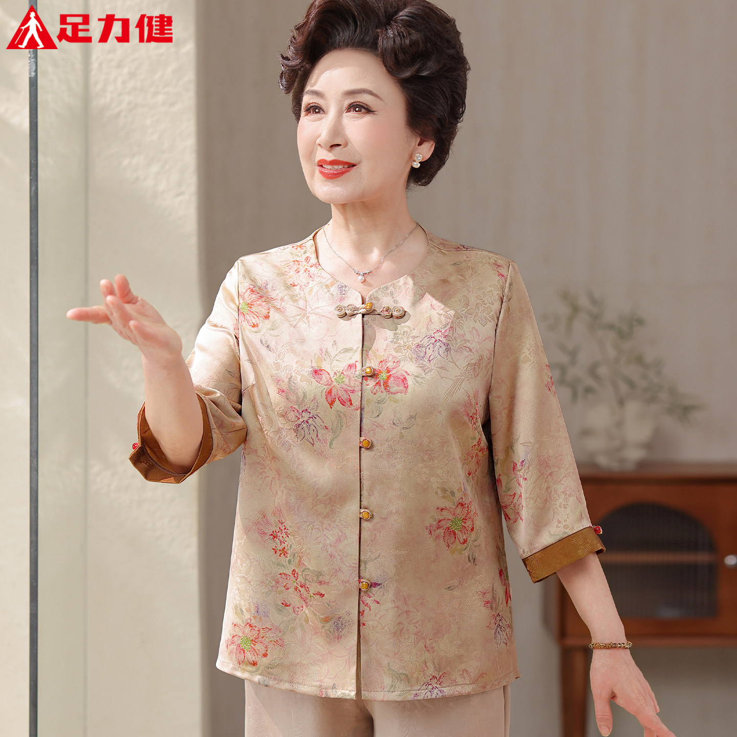 足力健奶奶装中老年女装新中式国风夏天衬衫妈妈装老太太宽松衣服