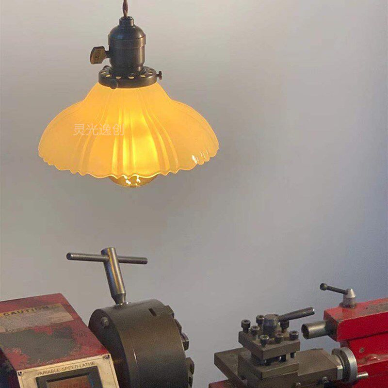 中古wuone灵光逸创白玉玻璃罩吊灯单头 复古餐灯老式灯简约花瓣灯
