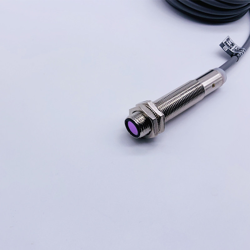 M8/M12/M18激光漫反射光电开关传感器 可见光红外光电开关24v常开