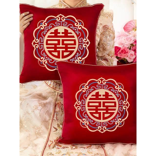 结婚中国风刺绣红喜字抱枕坐垫跪垫一对婚礼装饰靠枕婚房布置靠垫