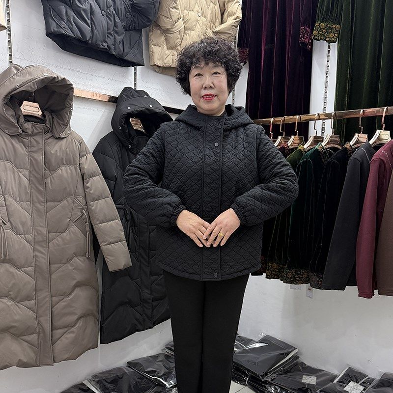 2024冬季新款休闲连帽压格棉服外套女短款小个子40-50岁妇女棉衣