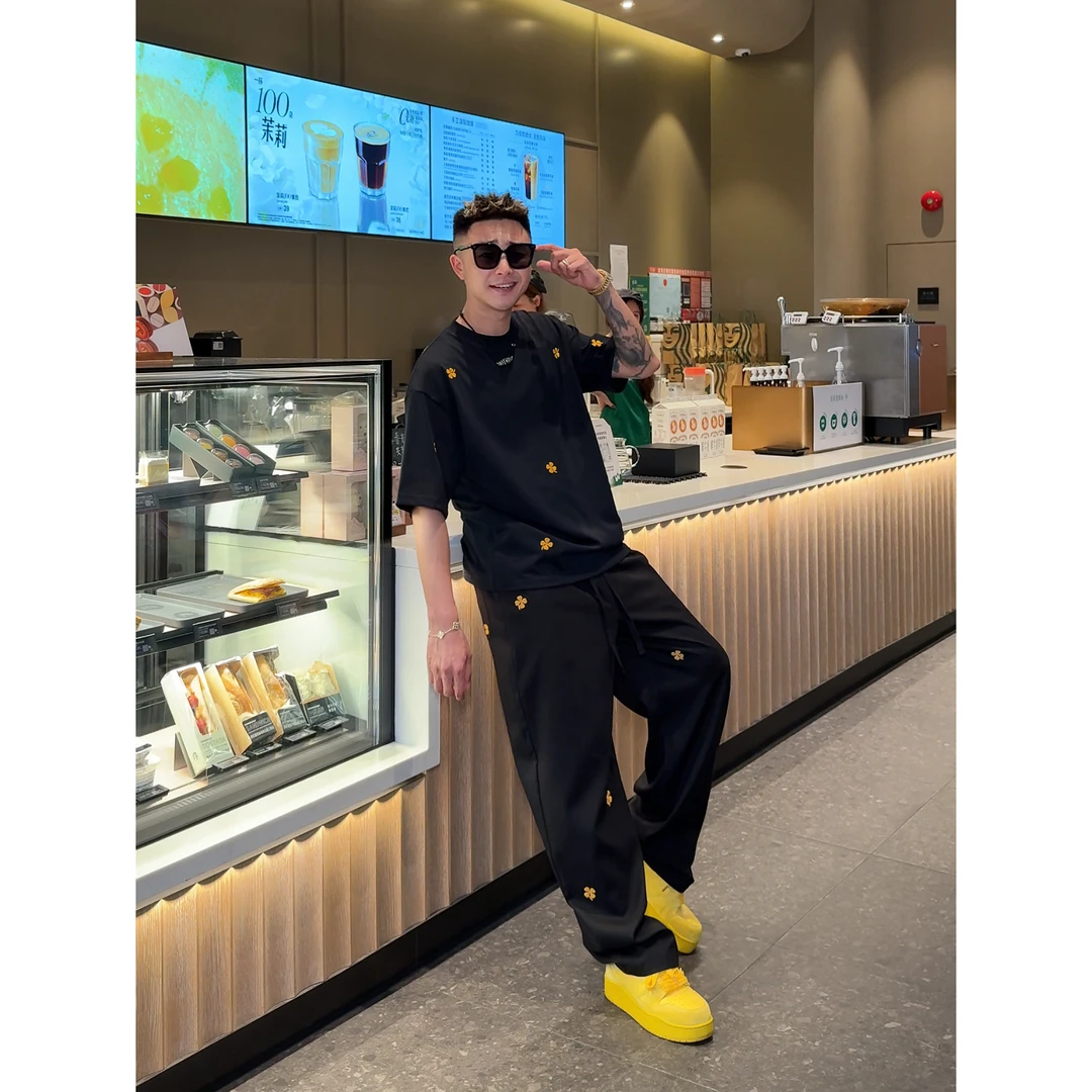 潮牌刺绣运动休闲套装男士2026新款春夏季短袖阔腿裤子两件套男款