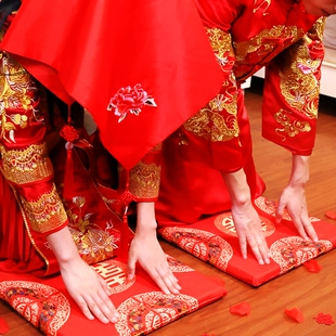 婚庆结婚拜堂跪垫敬茶新娘坐福垫婚礼喜字坐垫大红喜字福字坐垫