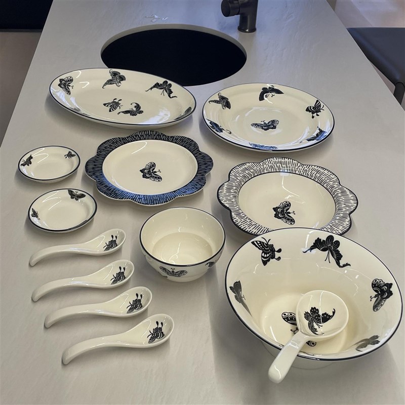 新款轻奢碗碟家庭餐具釉下彩高颜值饭碗鱼盘乔迁实用送礼高档碗具