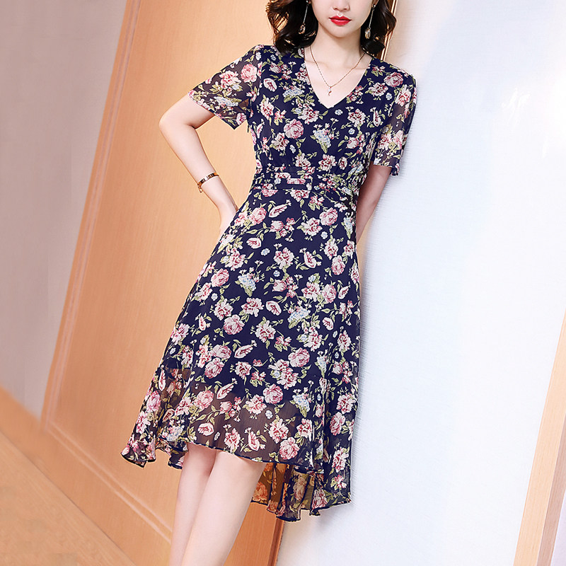 碎花雪纺连衣裙女2025春夏装新款名媛气质显瘦V领中长款a字裙短袖