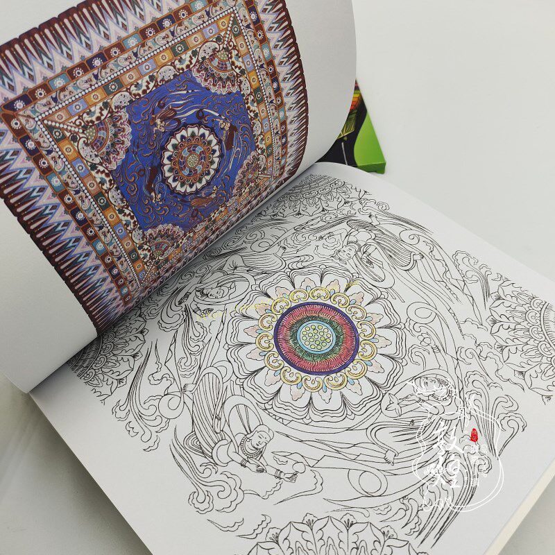 敦煌壁画儿童益智涂色本手姿藻井飞天菩萨填色本24色彩铅绘画套装