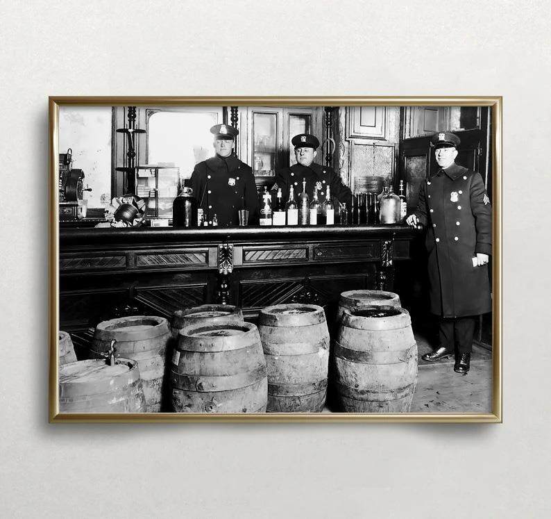 装饰画有框画挂画墙壁复古怀旧酒吧啤酒红酒女士黑白摄影VINTAGE