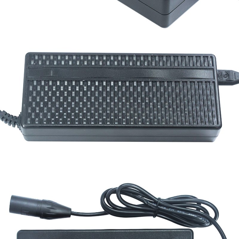 昂迪12V-24V锂电池车电车充电器29.4V 2A轮椅车电动工具充电器