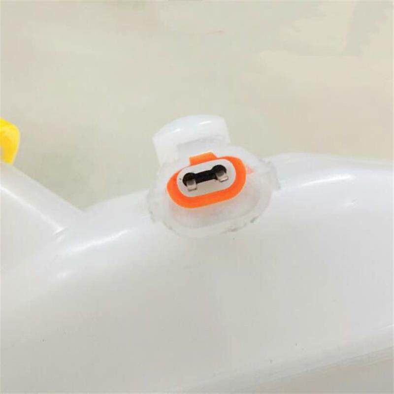 适用雪佛兰10-14款新赛欧1.21.4刹车总泵带油壶赛欧制动总泵