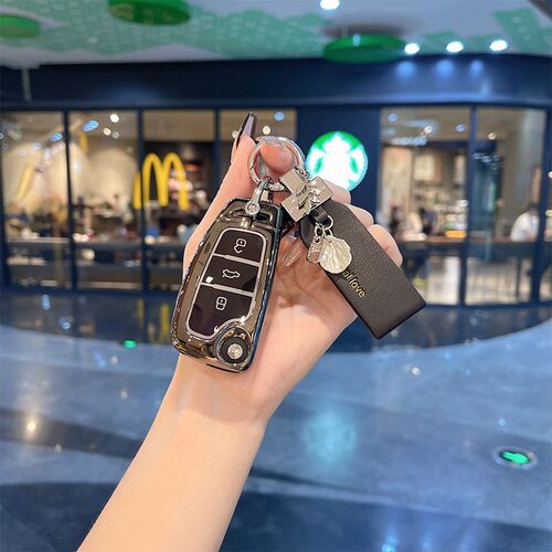 奥迪钥匙套新q3/a3/q2l高级感a6l/a5/a8l/tt折叠钥匙壳高档a1包扣
