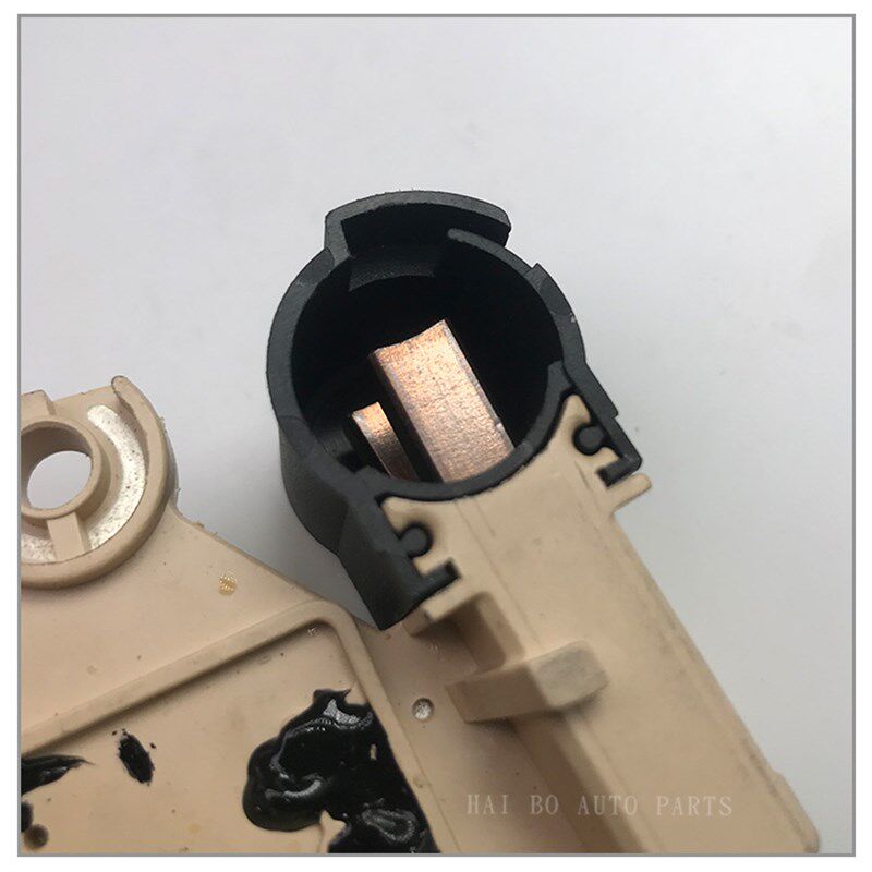 适用于24V90A挖掘机21Q6-42501全新修理海博汽配汽车发电机调节器