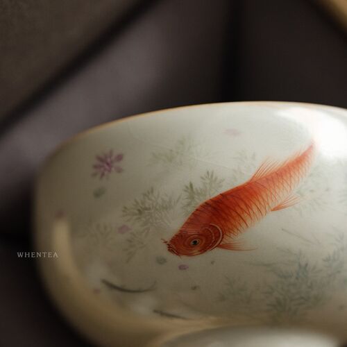 闻说景德镇市纯手绘天青汝窑品茗杯《自在鲤》晓华制