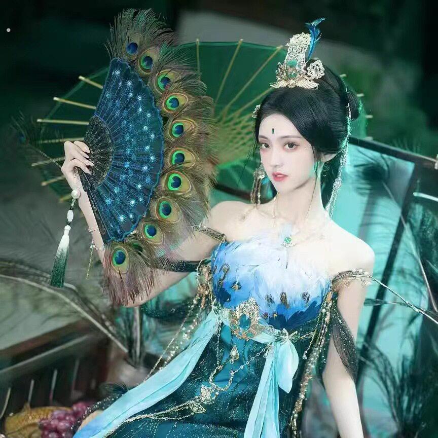 孔雀羽毛折扇刺绣扇黑杆亮片扇子咏春礼品扇诸葛亮羽毛扇中国风