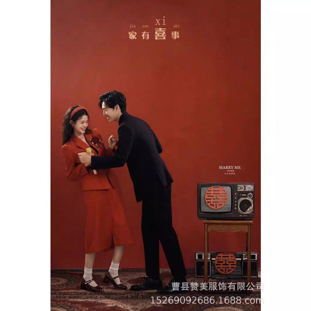 甄选影楼复古港风级感红色敬酒服情侣套装气质宴会结婚订婚室内写
