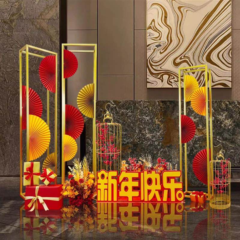 2026马年新年装饰场景布置春节美陈纸扇酒店大堂商场橱窗货架摆件