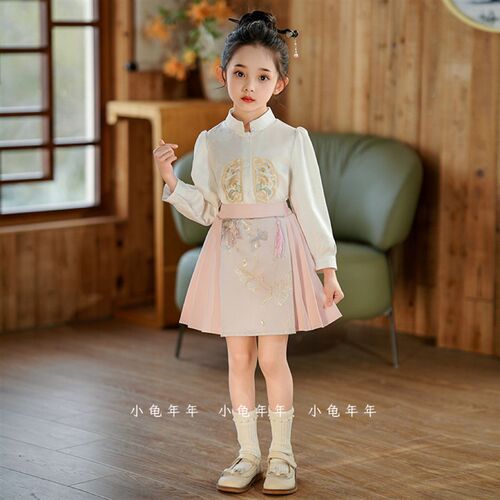 新中式女童中国风缎面高质感汉服马面裙改良春秋织锦高端三件套装