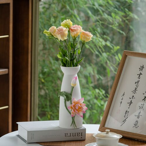 陶瓷一莲幽梦白瓷手工办花摆件茶厅博古架客室莲公室茶几桌面花瓶