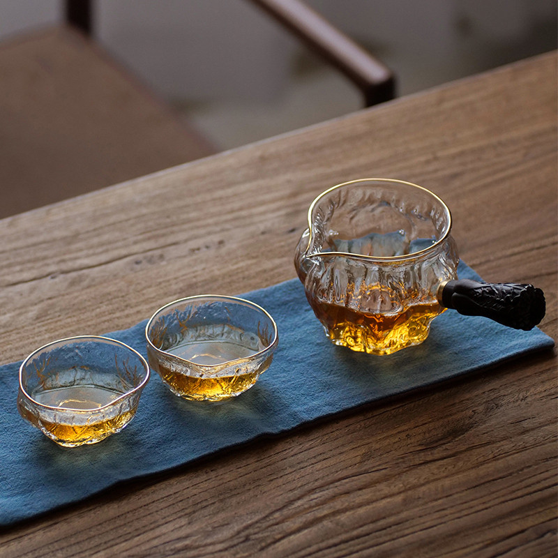 锤目纹手作日式分茶器 玻璃公道杯  实木侧把公杯加厚耐热功夫茶