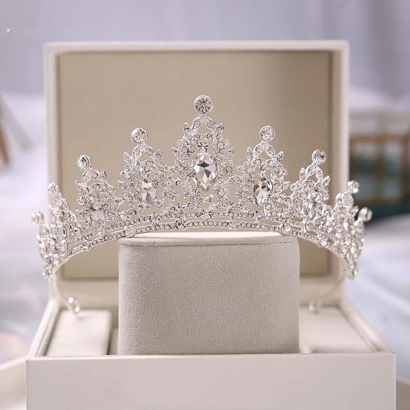 婚纱头饰新娘高级感2023新款结婚皇冠发箍主婚纱王冠发饰头冠重工