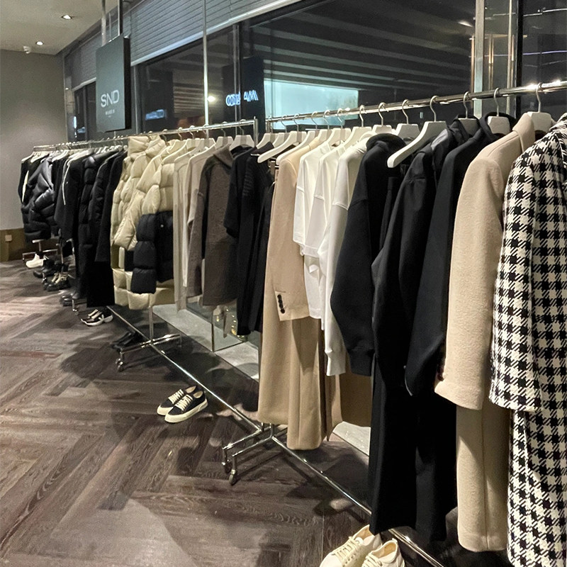 服装店展示架落地式不锈钢带轮子陈列架橱窗侧挂女装店货架挂衣架