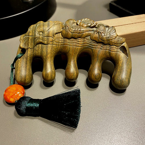 (鸳鸯戏水)按摩头部经络梳子女士头皮头疗水滴大圆齿绿檀木梳送