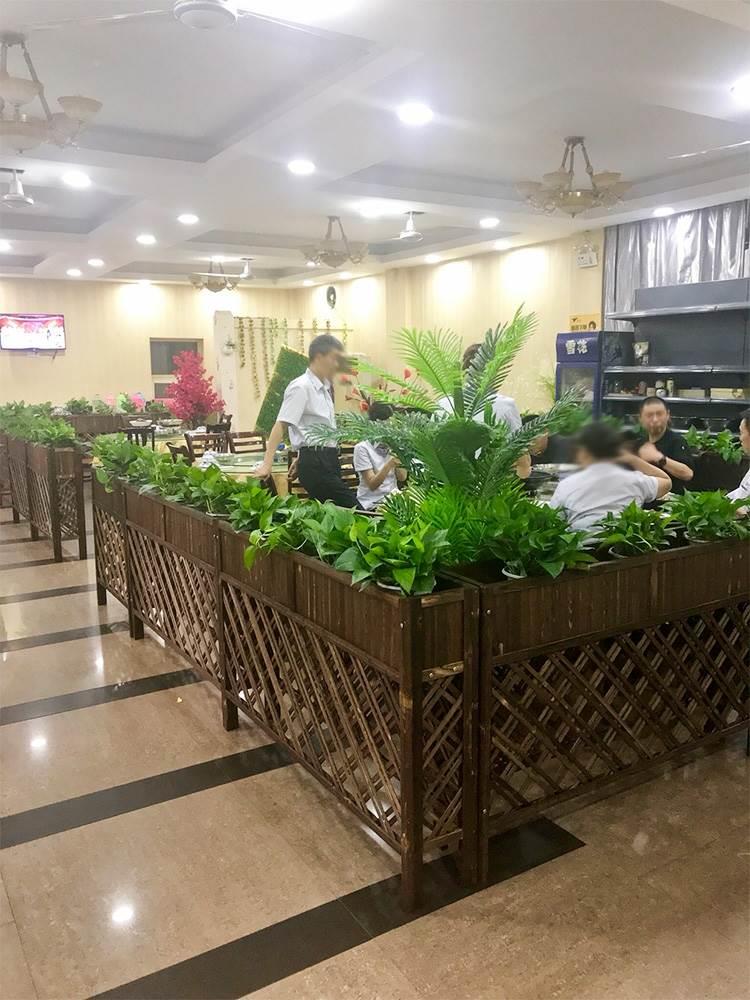 户外阳台花架隔断花槽网格防腐木实木栅栏围栏咖啡店饭厅酒店花箱