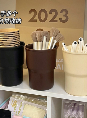 笔筒收纳盒学生书桌文具笔盒儿童女孩桌面放彩笔笔桶化妆刷收纳筒