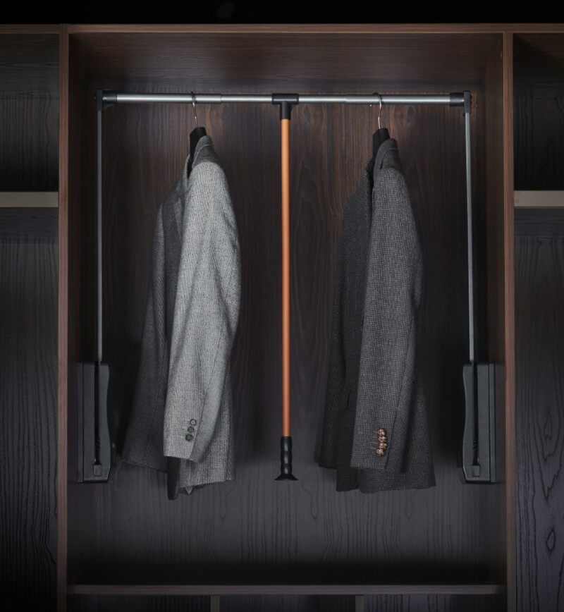 衣柜下拉式挂衣杆衣帽间挂衣架下拉杆升降伸缩衣通器衣橱五金配件