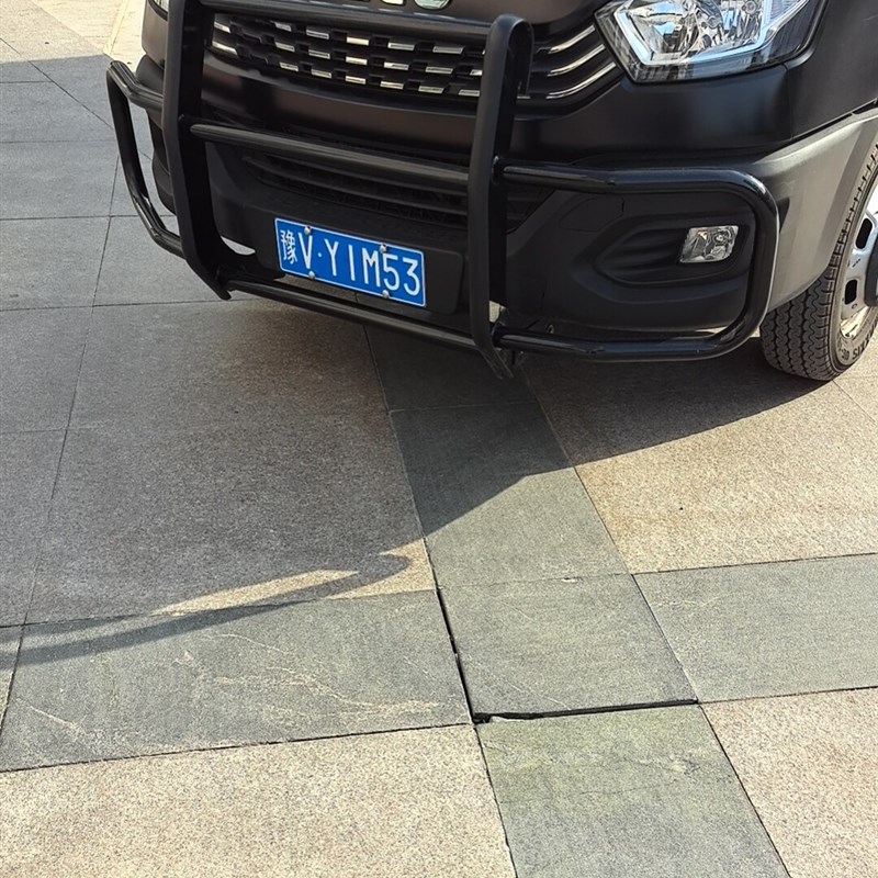 欧胜依维柯房车定制竞技杠防撞杠保险杠拖车杠行李架行李框爬梯行
