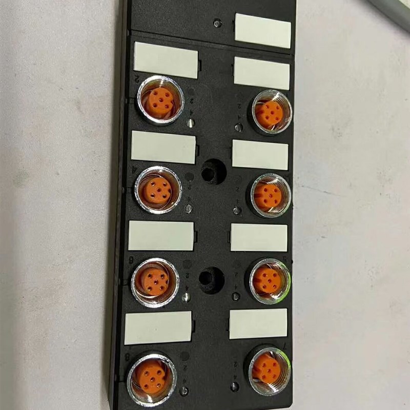 M12分线盒连接器带线I/O集线器PNP型NPN型接近开关航空插头传感器