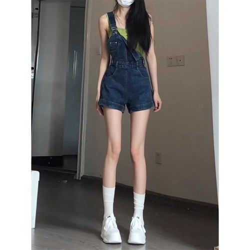 夏日ootd穿搭背心女夏季外穿2026独特超好看牛仔背带裤小个子短款