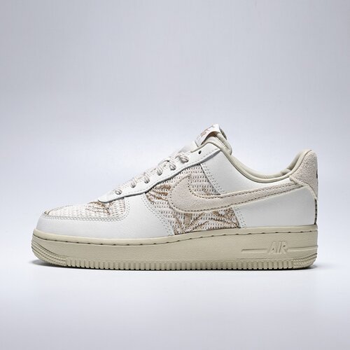 耐克（NIKE）女子AIR FORCE 1时尚休闲鞋IW2347-002