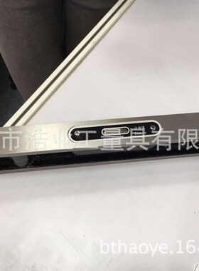 规格300mm工作面研磨白色水泡K2mm/m铸铁水平尺