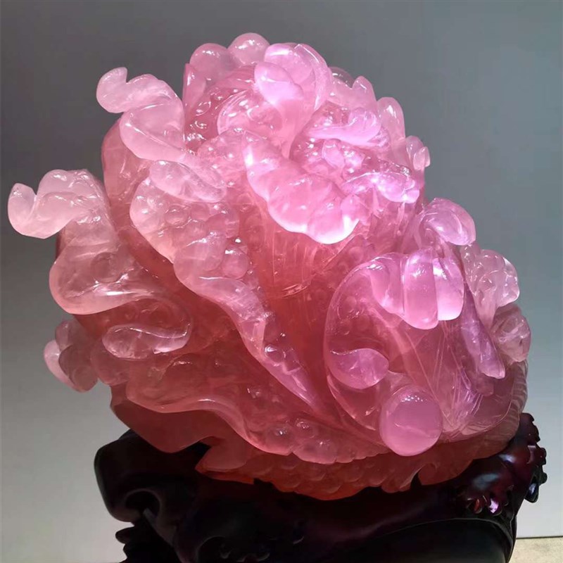 天然莫桑比克冰种粉s晶精雕白菜百财粉水晶 原石摆件