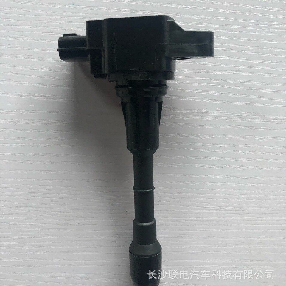 适用于楼兰探路者天籁西玛Q50Q70QX50QX60QX70贵士北汽X7点火线圈