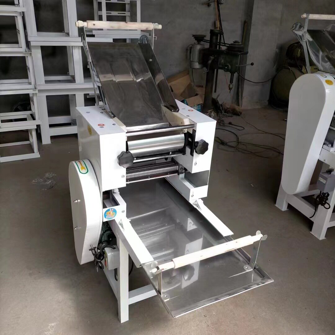 厂家供应不锈钢面条机电动多功能饺子皮压皮机仿手工鲜面条机