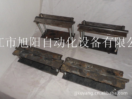 电池组装设备  16V-14AH  16V-20AH电池极群汇流排焊接模具