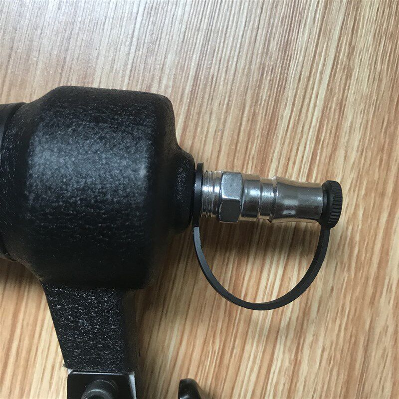 F30直钉枪工业级气动工具流G行款气钉枪使用空压机工作