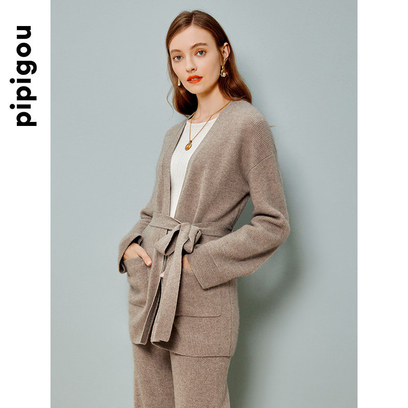 皮皮狗羊绒无染色开衫