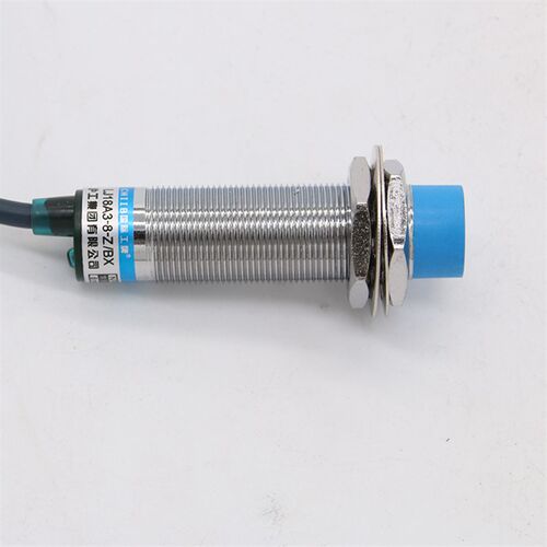 CHIIB中国沪工A级接近开关LJ18A3-8-Z/BX三线常开36V传感器蓝头18