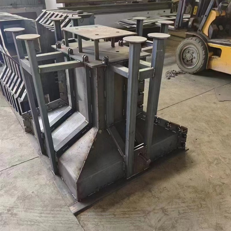 现浇钢结构混凝土基础模具预制墩基座模板装配T式建筑底座铝模
