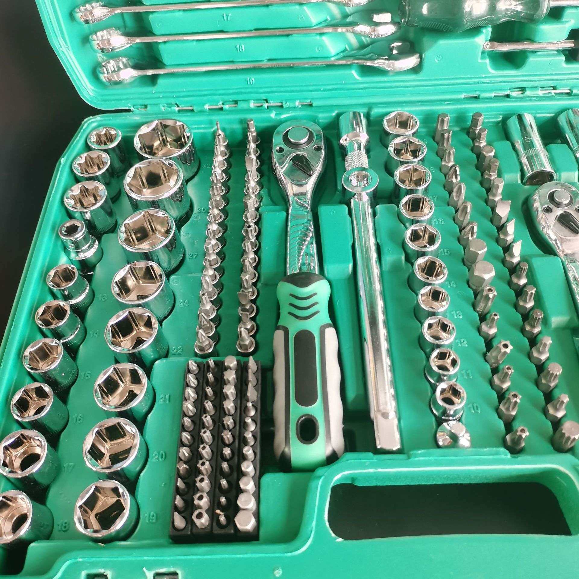 216件套汽修工具套装套筒扳手组套工具棘轮扳手24齿72齿维修扳手
