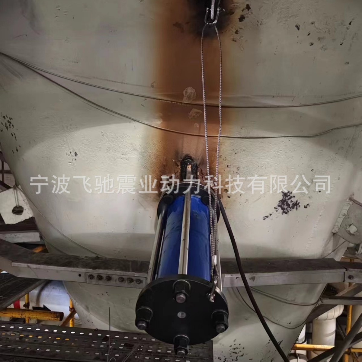 原煤仓振打气锤/煤仓振打装置/电厂煤仓敲击锤/落煤管气动敲击锤