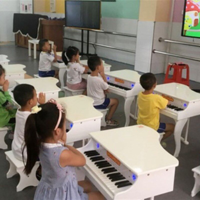 深圳联网教学琴早教幼教可移动电钢琴音乐教N室木质烤漆三角琴教