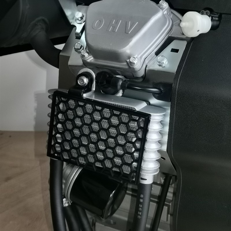 重庆隆鑫loncin 双缸汽油发动机LC2V78FD-2 ,O678cc平键25.4MM