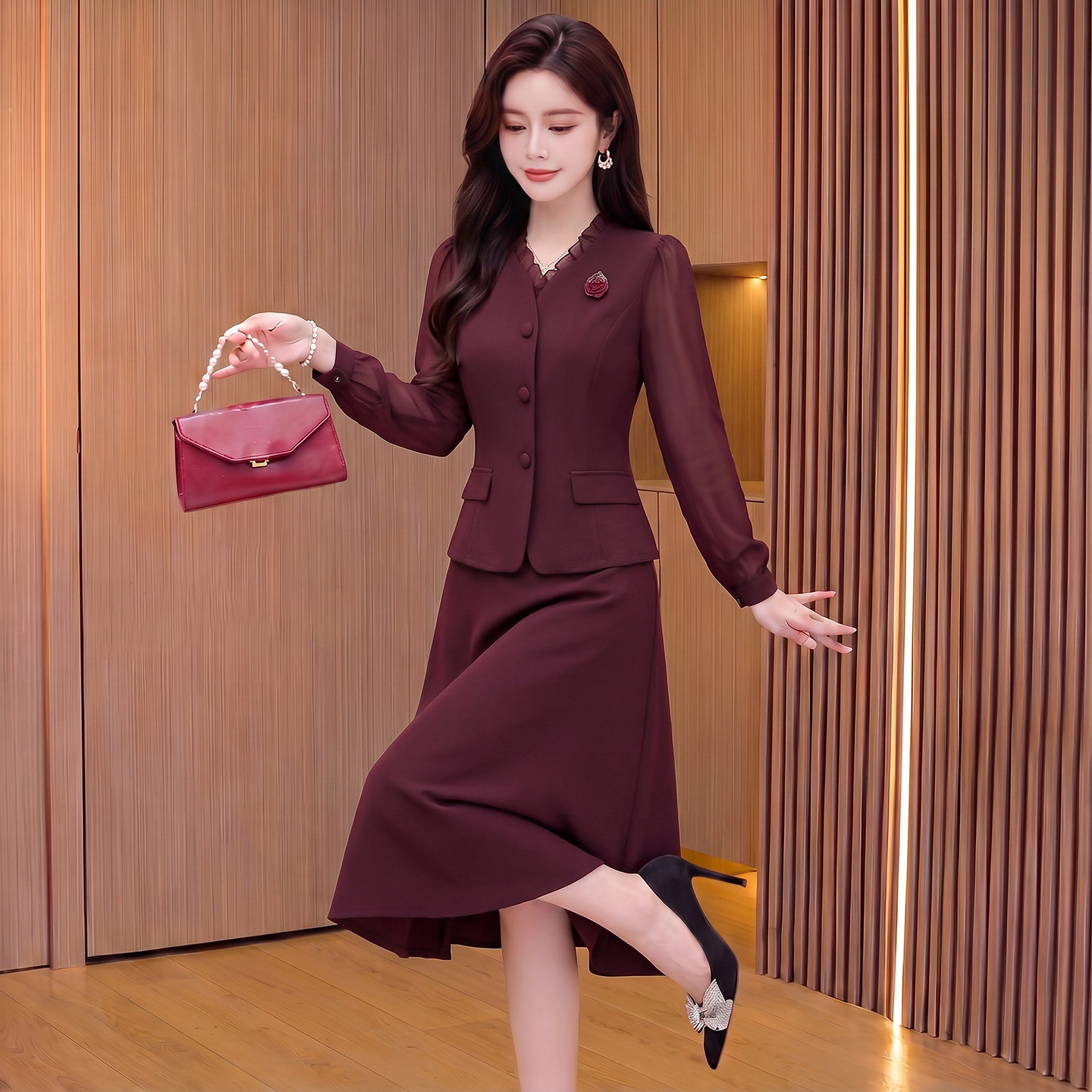 假两件红色连衣裙女2026新款秋季爆款轻奢高级感洋气婚宴妈妈礼服