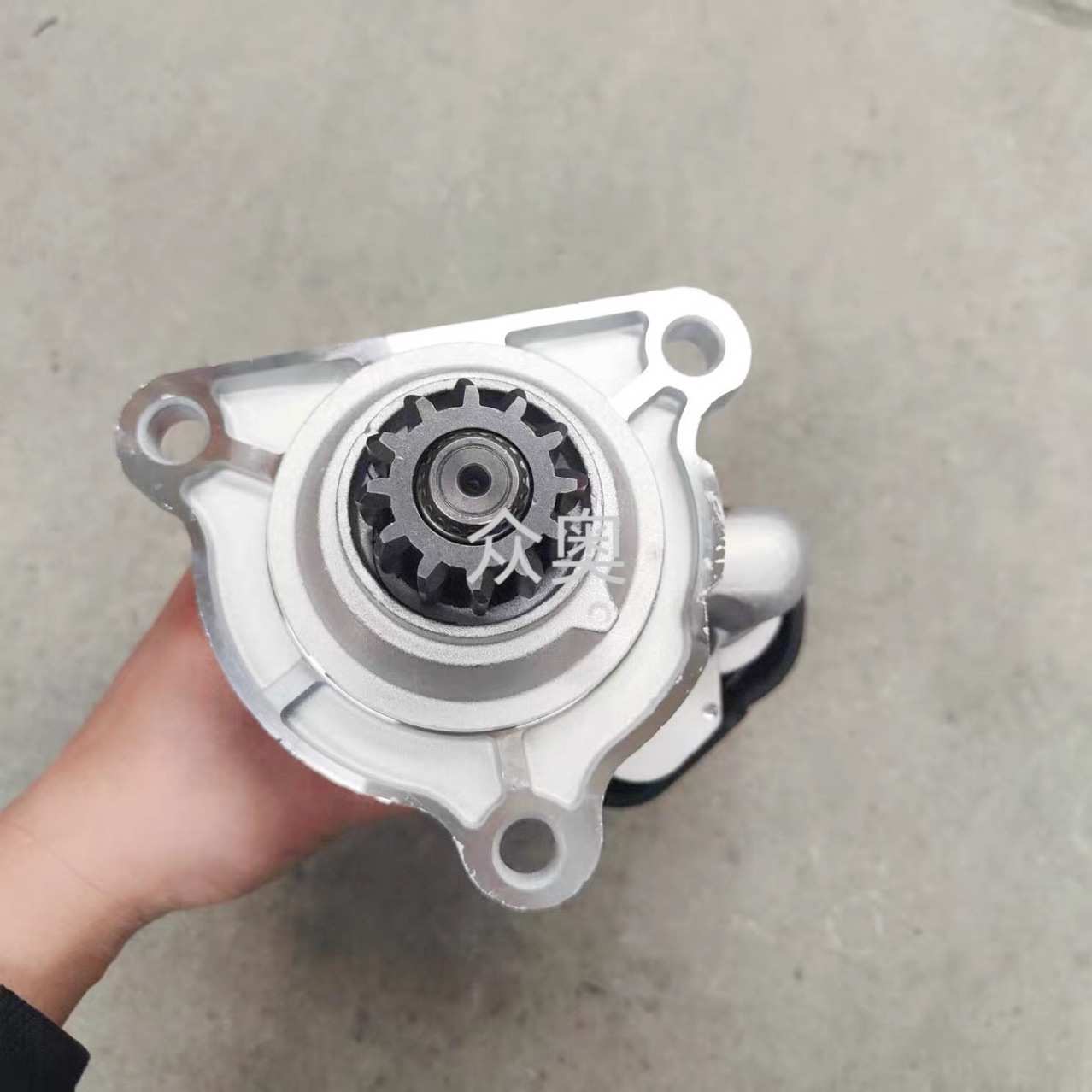 适用奔驰TGA起动机51262019239起动机61262017228启动马达24V12T
