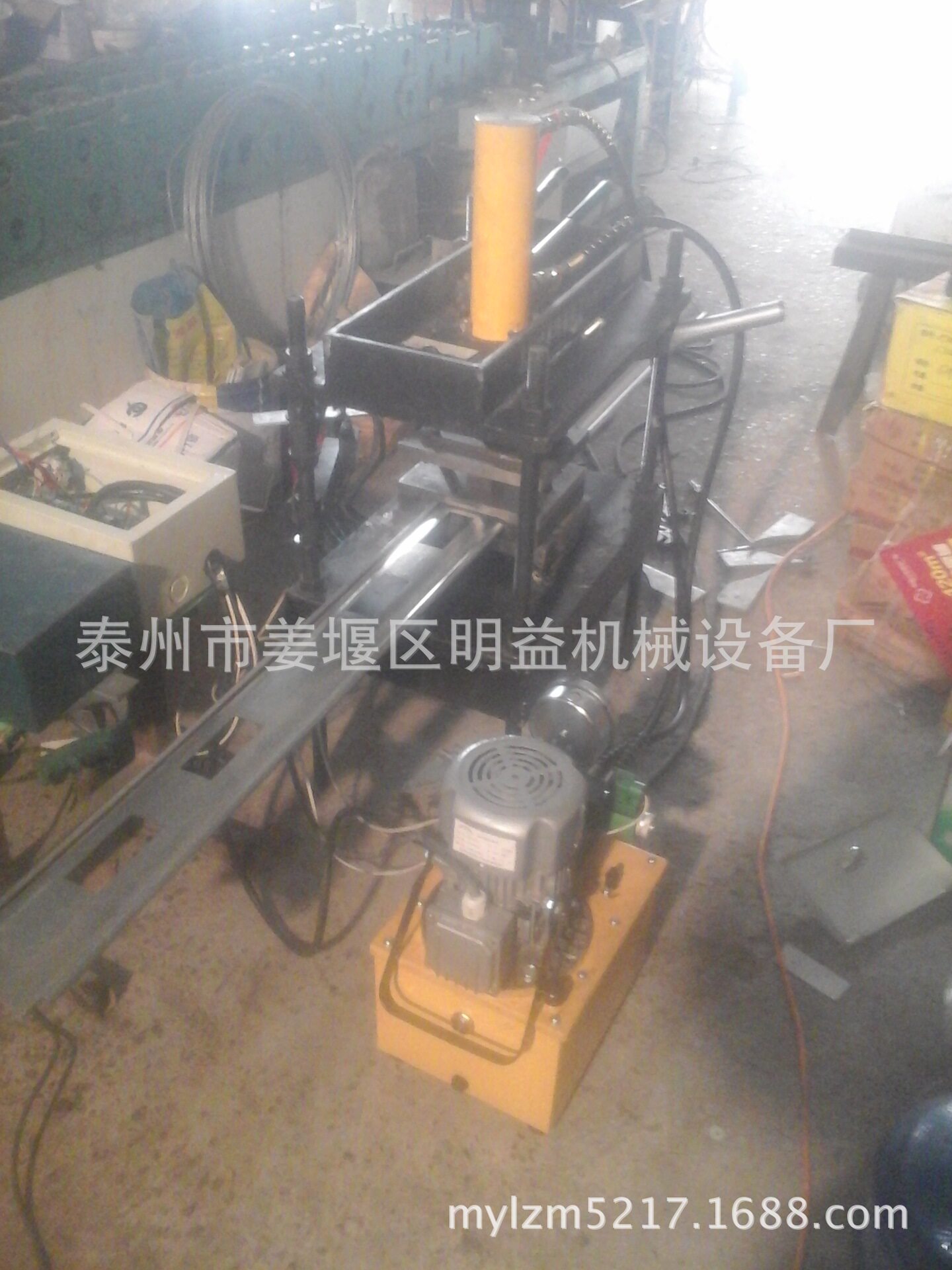 小型四柱液压机20吨五金冲压